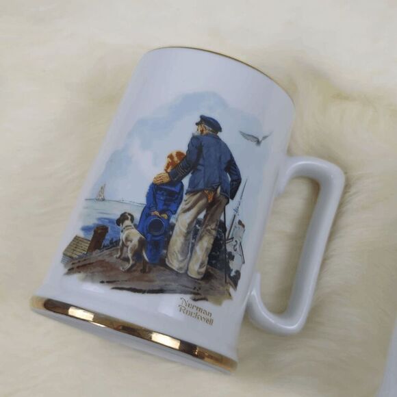 VTG 1985 Norman Rockwell Lot of 2 Collectors Cups Gold Trim Looking out to Sea - Picture 2 of 9